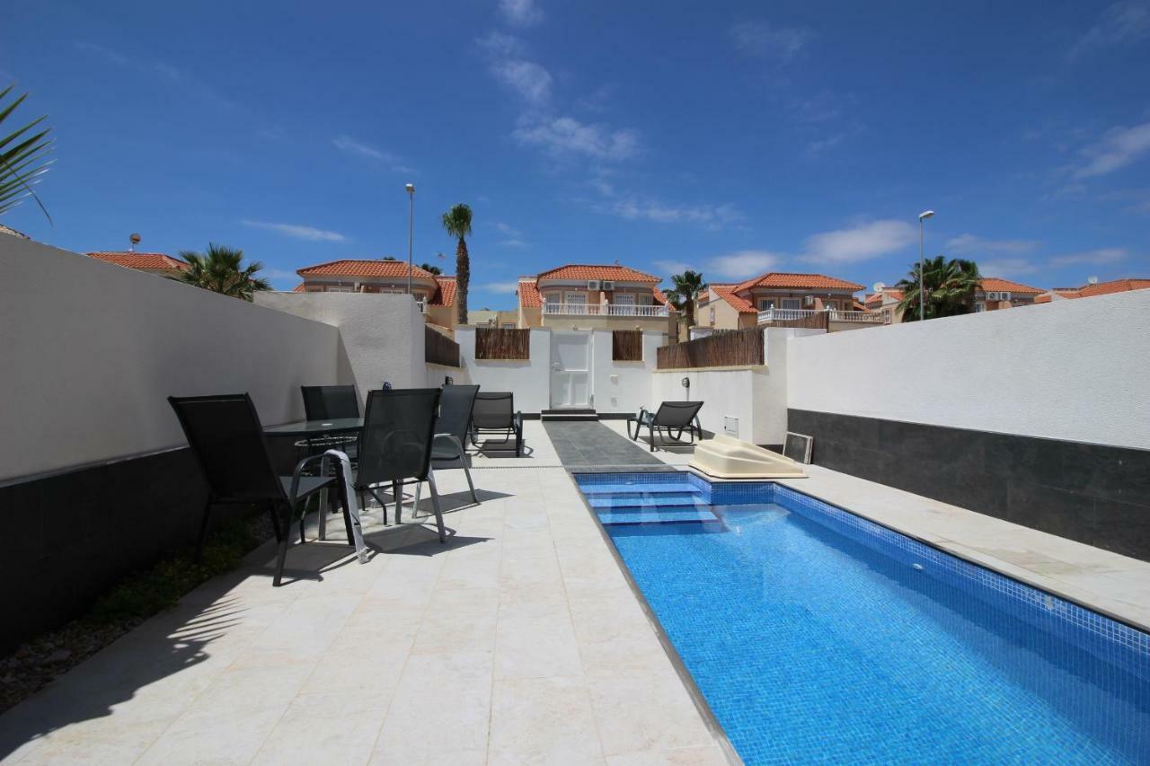Villa La Zenia Boulevard 36 بلايا فلامنكا المظهر الخارجي الصورة